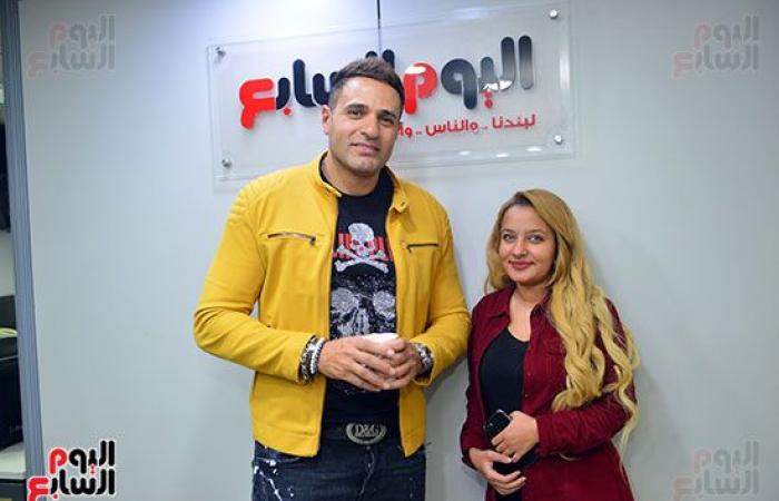 محمد نور يحتفل بعيد ميلاده ونجاح "جانى في ملعبى" في "اليوم السابع".. صور