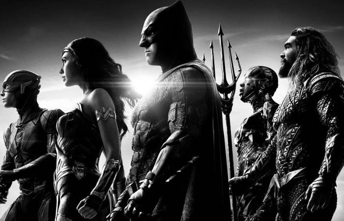 زاك سنايدر يؤكد أن Justice League سيكون في الواقع فيلماً مدته 4 ساعات وليس مسلسلاً محدوداً