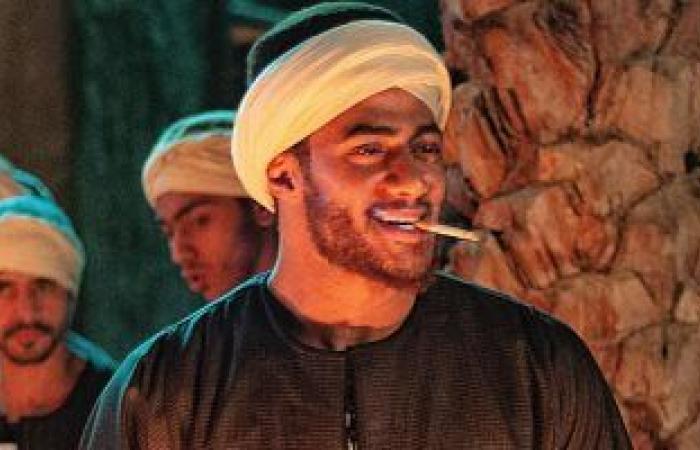 محمد رمضان في صورة جديدة من كواليس مسلسل موسى.. بالزى الصعيدى وسيجارة