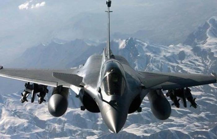 اليونان توقع صفقة ضخمة مع فرنسا لشراء 18 مقاتلة رافال