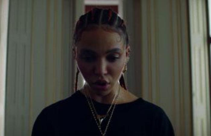 fka twigs تحارب قوى الاضطهاد الخفية فى كليبها الجديد don't judge me