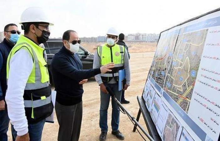السيسي يتفقد مشروع مركز النقل المتكامل وتطوير طرق ومحاور شرق القاهرة