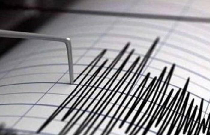 زلزال بقوة 4.7 درجة يضرب جنوب شرق إيران