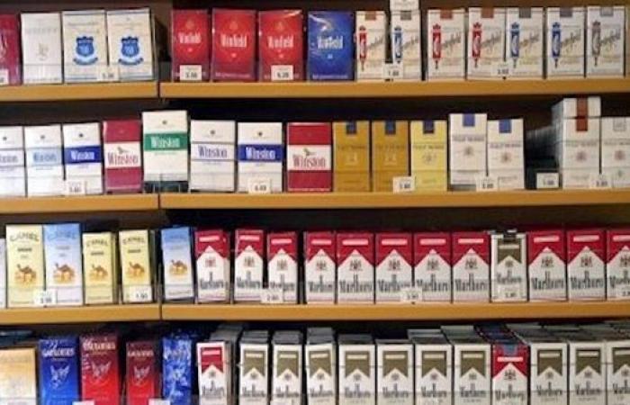 (رسميا الآن).. تعرف على الأسعار الجديدة لجميع أنواع السجائر فبراير 2021 في مصر "زيادة اسعار السجائر"