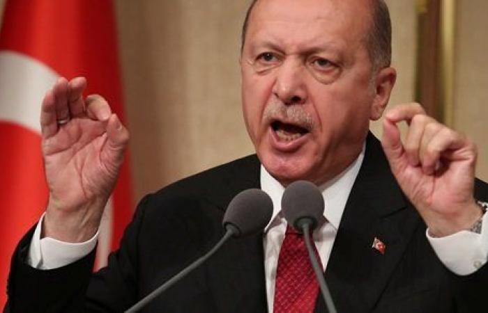 المعارضة التركية تجدد اتهام أردوغان بإهدار 128 مليار دولار