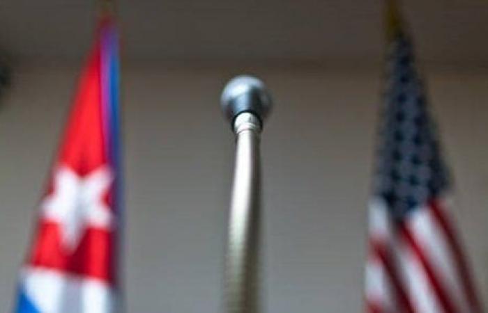 بايدن يمدد عقوبات ترامب ضد كوبا