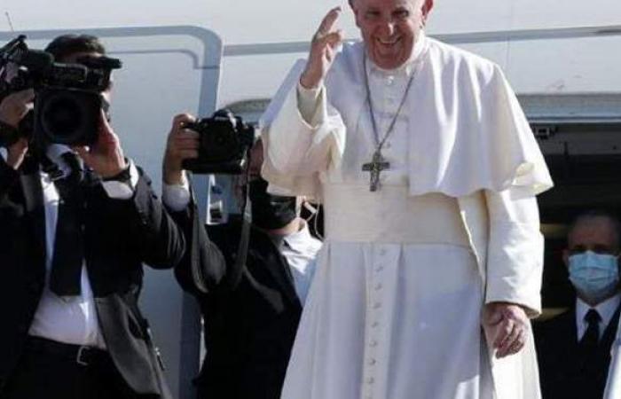 بابا الفاتيكان يغادر العراق بعد زيارة تاريخية استمرت 3 أيام
