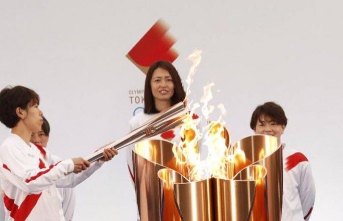 انطلاق رحلة الشعلة الأولمبية من فوكوشيما دون احتفالات جماهيرية