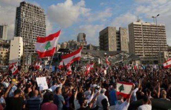 وقفة احتجاجية أمام مقر الخارجية اللبنانية اعتراضا على التدخلات الإيرانية