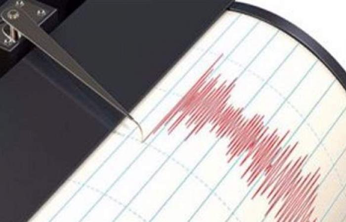 زلزال بقوة 5.6 درجة قرب سواحل إندونيسيا