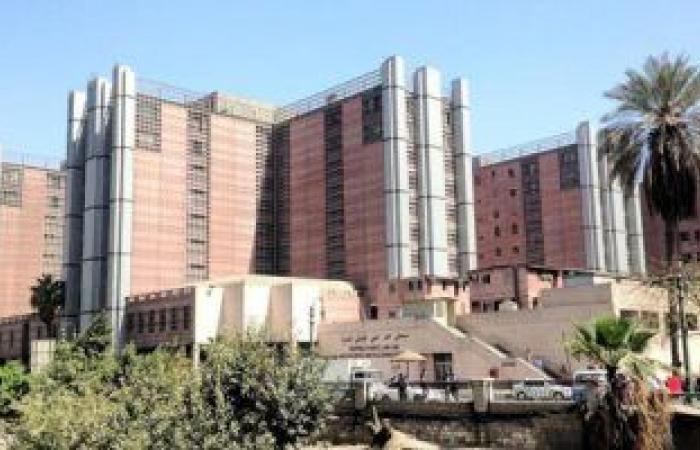 مستشفيات جامعة القاهرة تعلن الطوارئ وتلغى إجازات الأطقم الطبية لمواجهة كورونا