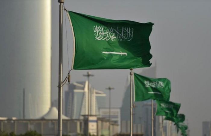 أخبار السعودية اليوم.. ارتفاع عدد جرعات لقاح كورونا المعطاة في المملكة لـ10.1 مليون.. وطالبة سعودية تكتشف علاجًا لجروح مرضى السكري
