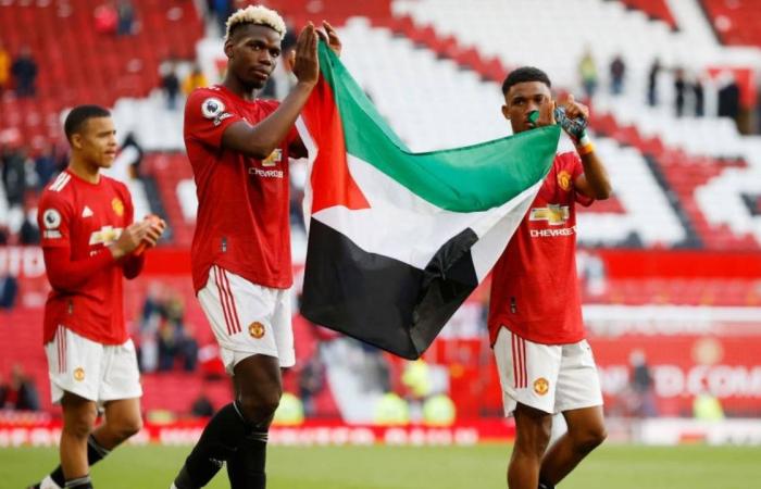 «علم فلسطين» يُزين تعادل يونايتد أمام فولهام في الدوري الإنجليزي