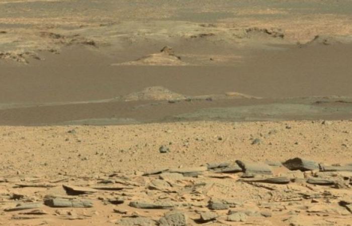 مسبار الصين الجوال يرسل صورة "سيلفي" طريفة من المريخ