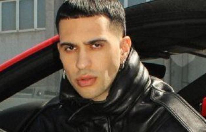 المغنى الإيطالى المصرى إليساندرو محمود يصدر أول ألبوم بعد جائزة أفضل مطرب