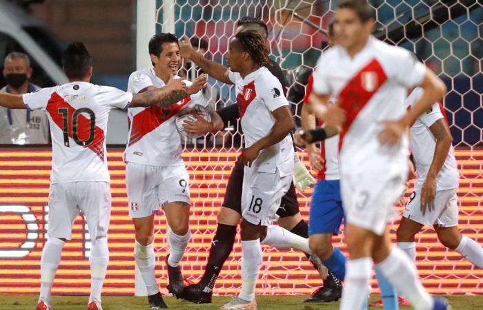 بيرو تسقط باراجواي بركلات الترجيح وتتأهل للمربع الذهبي في كوبا أمريكا