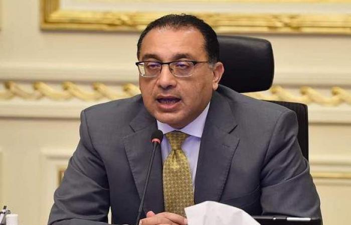 رئيس الوزراء يتابع مخطط تطوير شبكة الطرق والمحاور بغرب القاهرة الكبرى