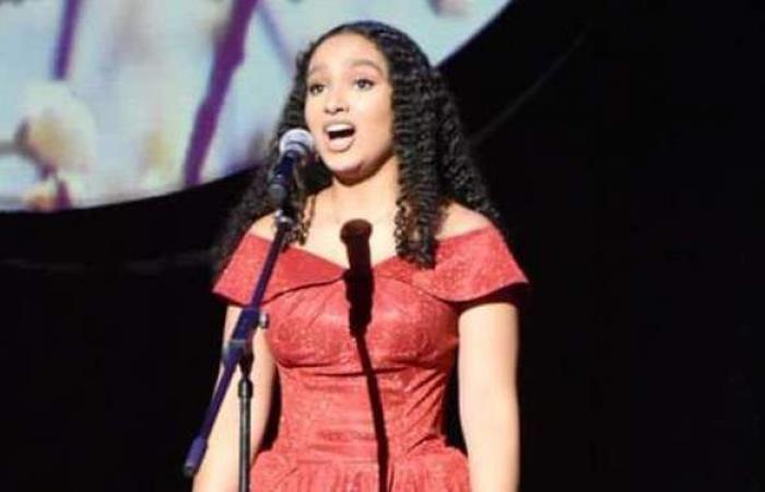 وزيرة الثقافة تشهد المشاركة الأولى لأصغر مغنية مصرية في أوبرا فيينا