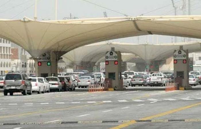 جسر الملك فهد: لا منع من المغادرة بسبب المخالفات المرورية