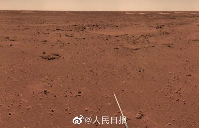 الصين تنشر أول صورة ملونة كاملة لمركبة مدارية تحلق حول كوكب المريخ