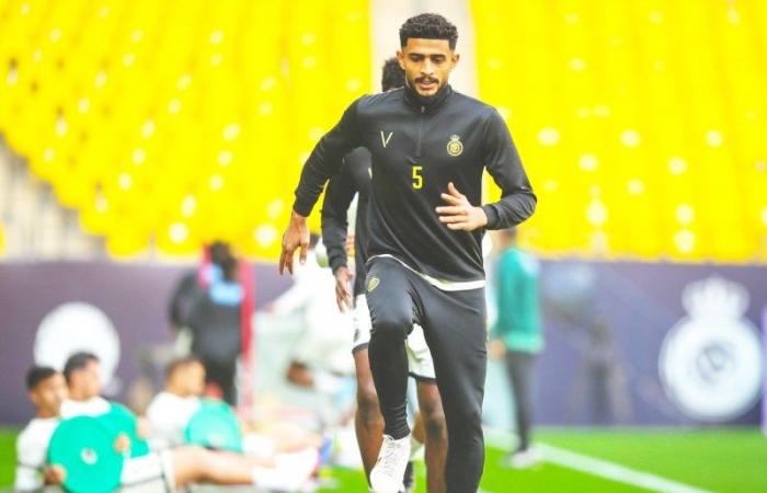 «الإيقاف» يهدد «دفاع» النصر