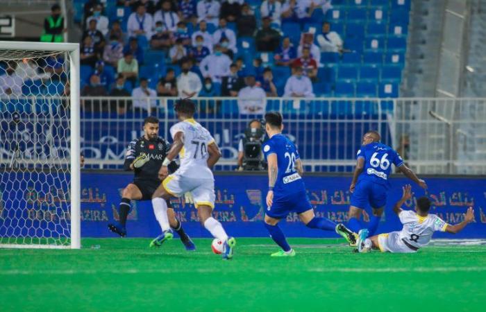 الاتحاد يسجل التعادل والهلال يتقدم مجددًا