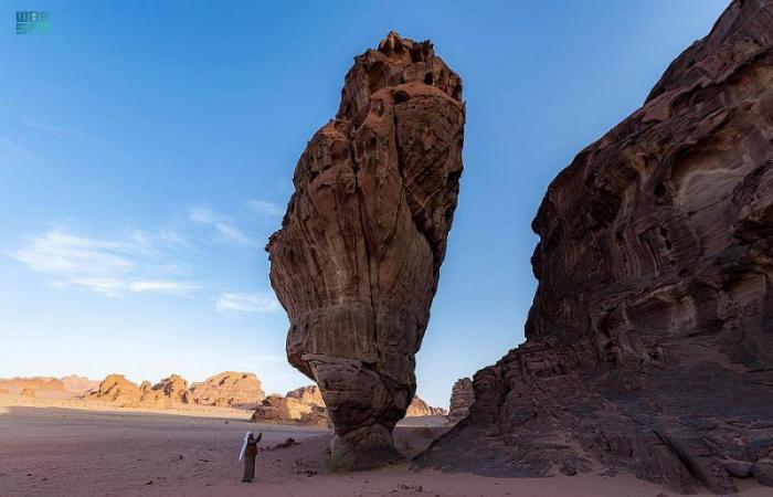 الكتل الصخرية بأم سرهيج معلم سياحي بارز في تبوك