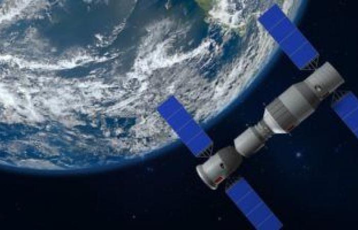 الصين ترسل سفينة شحن فضائية إلى محطتها المدارية