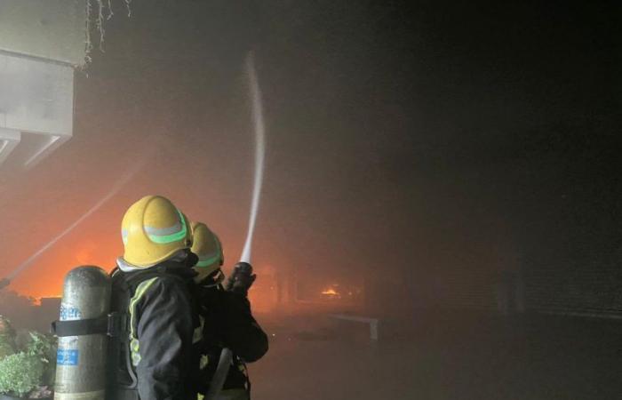 السيطرة على حريق الظهران مول بلا إصابات أو وفيات
