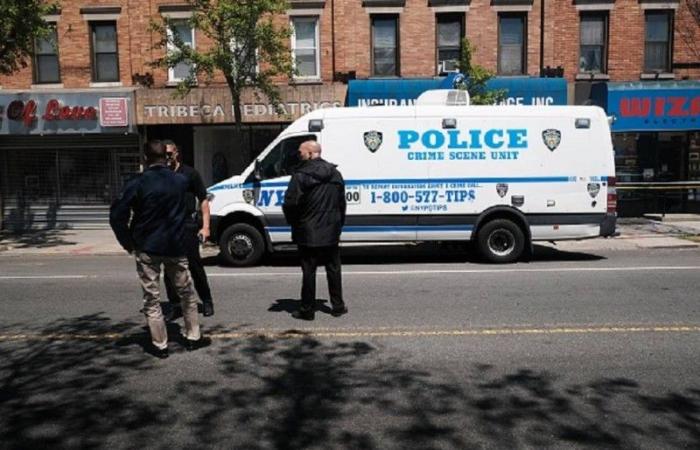 مقتل 8 أشخاص في إطلاق نار بمركز تسوق بنيويورك