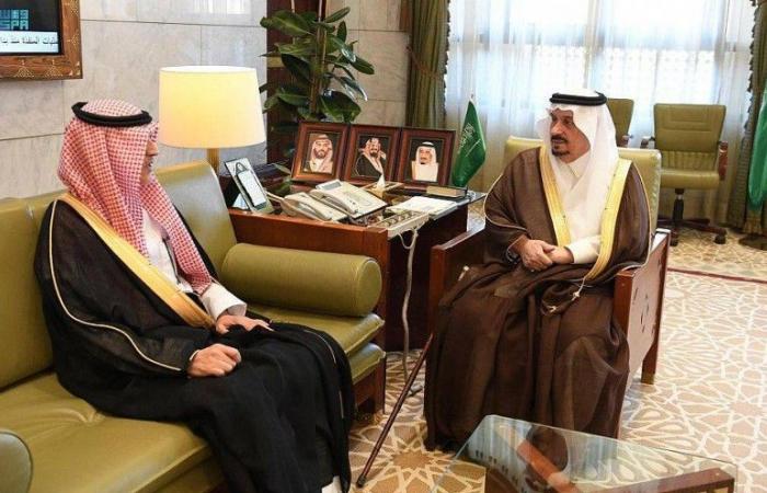 أمير الرياض يستقبل الرئيس التنفيذي لبنك التنمية الاجتماعية