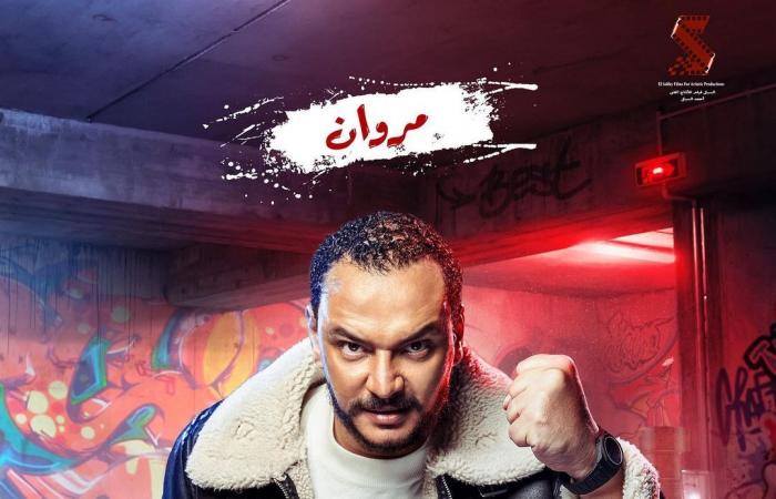 محمد عادل إمام ينشر 10بوسترات ترويجية لفيلم "عمهم" .. صور
