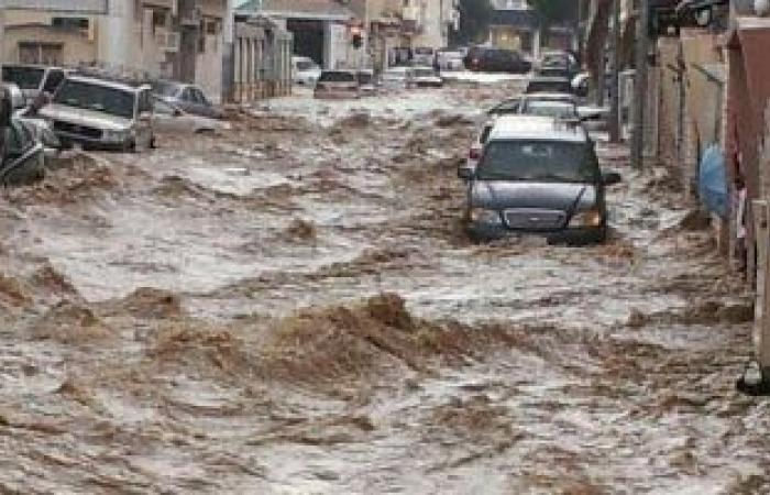 الإمارات: بدء عمليات المسح الميدانى للمتضررين جراء السيول الأخيرة بالفجيرة
