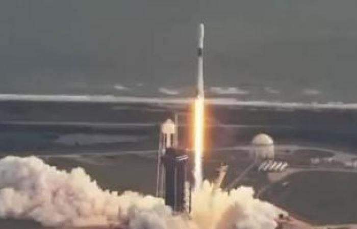فريق SpaceX ينطلق إلى أستراليا للتحقيق فى تحطم مركبة الفضاء دراجون