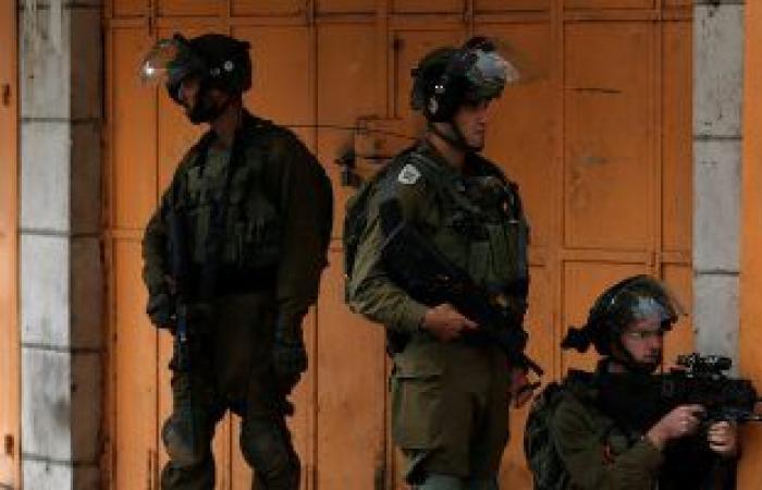 استشهاد فلسطينى بنيران الاحتلال بزعم تنفيذه عملية طعن لأحد الجنود قرب الخليل