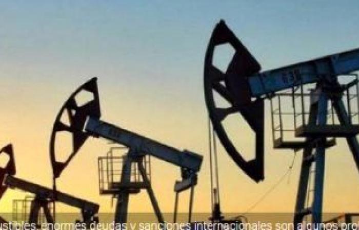 ارتفاع الإمدادات العالمية من النفط وسوائل الغاز لتصل 99.8 مليون برميل يوميا