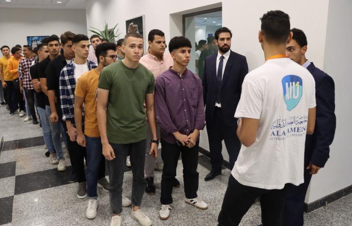 التعليم العالى يتلقى تقريرًا حول تنظيم الأسبوع التعريفي بجامعة العلمين الدولية