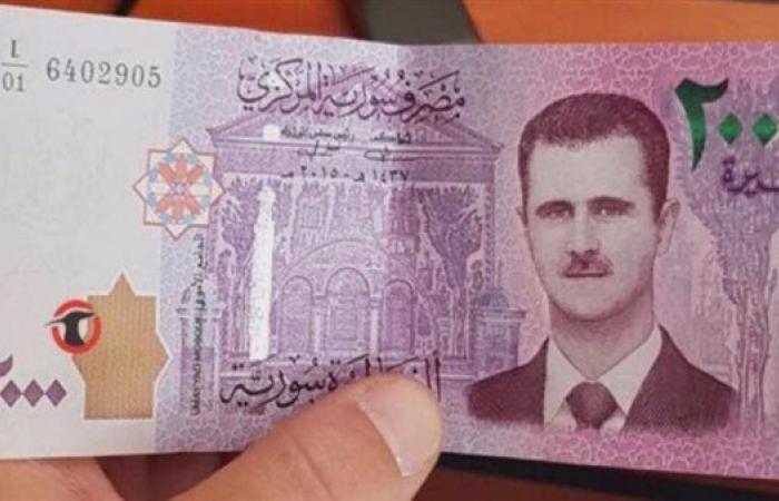 الدولار يحافظ على مستواه فى سوريا خلال تعاملات الجمعة 28_10_2022