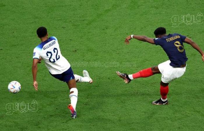 كأس العالم 2022، فرنسا تتقدم على إنجلترا بهدف في الشوط الأول (فيديو وصور)السبت 10/ديسمبر/2022 - 09:50 م
ويتأهل الفائز من مباراة فرنسا وإنجلترا إلى نصف نهائي المونديال لمواجهة منتخب المغرب، الذي تأهل في وقت سابق اليوم، بفوزه على البرتغال (1-0).