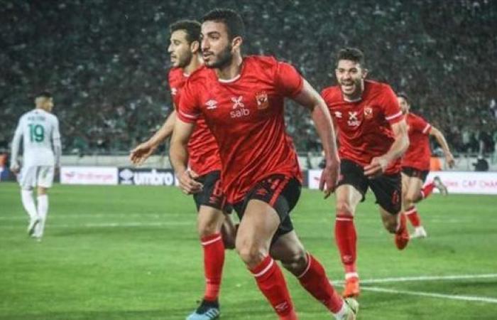 محمد عبد المنعم يغيب عن مباراة الأهلي وفاركوالجمعة 16/ديسمبر/2022 - 10:49 م
الدوري الممتاز,يغيب محمد عبد المنعم لاعب النادي الاهلي، عن مباراة المارد الاحمر وفاركو القادمة بالدوري لتراكم الإنذرات