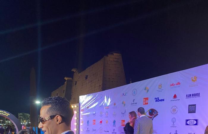 محمد رمضان يصل السجادة الحمراء لحضور حفل افتتاح مهرجان الأقصر