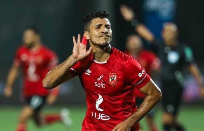 كأس العالم للاندية، احتفال لاعبو الأهلي بعيد ميلاد محمد شريف (فيديو)السبت 04/فبراير/2023 - 11:11 م
كأس العالم للأندية، احتفل لاعبو النادي الأهلي، بعيد ميلاد زميلهم محمد شريف ، في فندق إقامة المارد الأحمر بالمغرب .