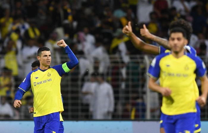 رونالدو يقود النصر لتصدر الدوري السعودي بـ4 أهداف في شباك الوحدة (فيديو وصور)الخميس 09/فبراير/2023 - 09:32 م
فاز نادي النصر السعودي على نظيره الوحدة بنتيجة 4 - 0 في المباراة التي جمعتهما ضمن منافسات الجولة السادسة عشرة من عمر مسابقة الدوري السعودي للمحترفين دوري روشن للمحترفين