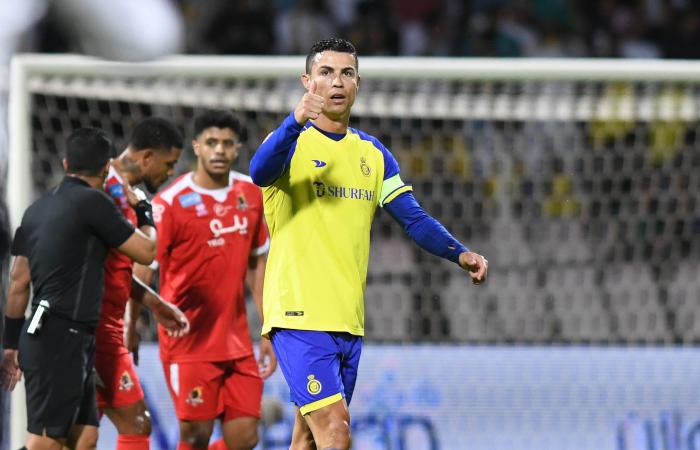 رونالدو يقود النصر لتصدر الدوري السعودي بـ4 أهداف في شباك الوحدة (فيديو وصور)الخميس 09/فبراير/2023 - 09:32 م
فاز نادي النصر السعودي على نظيره الوحدة بنتيجة 4 - 0 في المباراة التي جمعتهما ضمن منافسات الجولة السادسة عشرة من عمر مسابقة الدوري السعودي للمحترفين دوري روشن للمحترفين