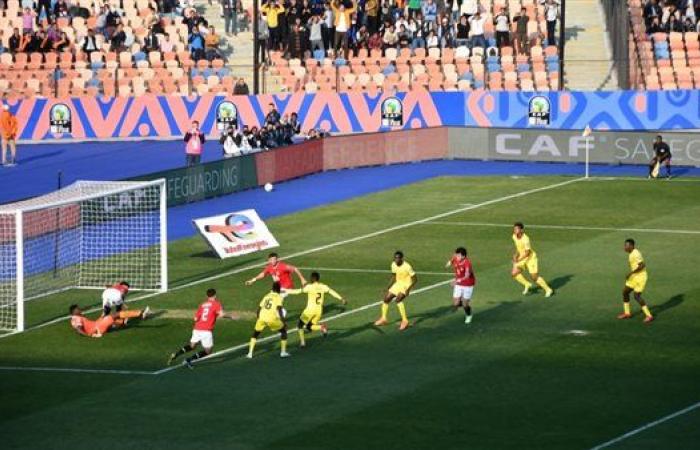 أمم أفريقيا للشباب، افتتاح هزيل والفراعنة يخسرون نقطتين أمام أضعف الفرق (صور)الأحد 19/فبراير/2023 - 10:44 م
انطلقت اليوم بطولة أمم أفريقيا للشباب تحت 20 سنة التي تستضيفها مصر خلال الفترة من 19 فبراير إلى 11 مارس المقبل، حيث أقيم حفل الافتتاح في إستاد القاهرة.