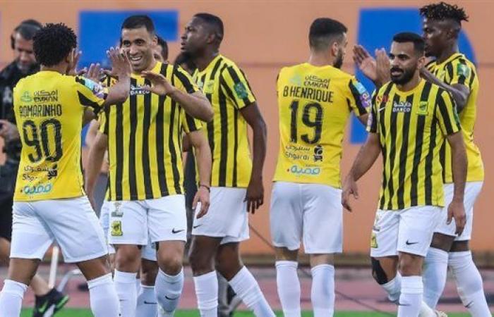 عاجل.. ثنائي الأهلي يقترب من الاتحاد بعد عقوبة منع القيد