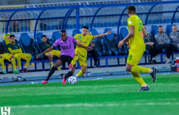 سعود عبدالحميد يصل لمباراته رقم 50 مع الهلال