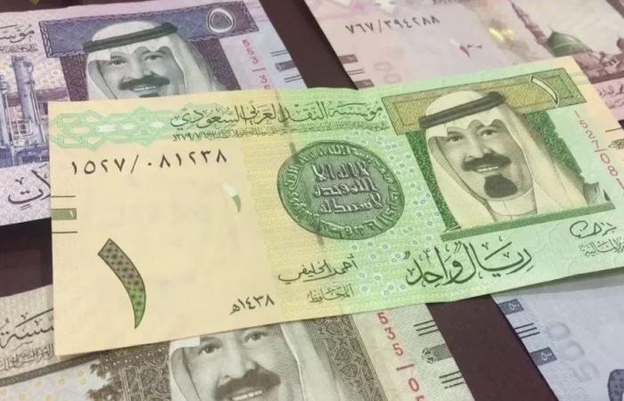 سعر الريال السعودي مساء اليوم الأحد 23-4-2023 في مصرالأحد 23/أبريل/2023 - 09:58 م
ننشر سعر الريال السعودي في البنوك المصرية، وفق آخر تحديث وارد عبر شاشات عرض أسعار العملات في البنوك المصرية.