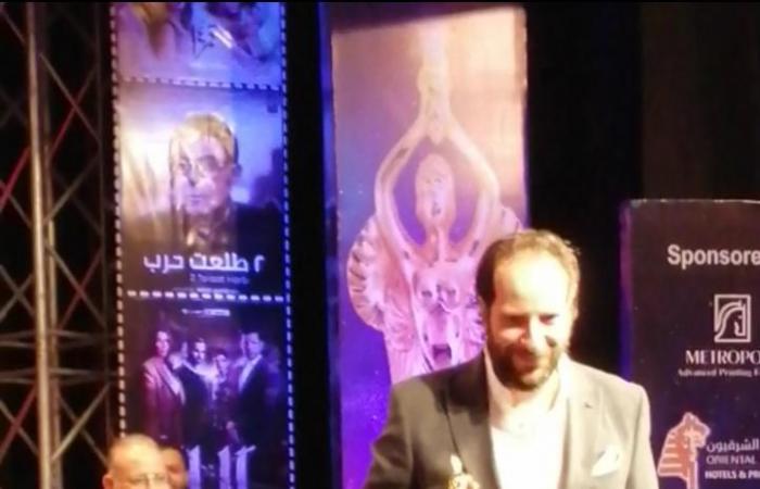 مهرجان المركز الكاثوليكى يمنح جائزة أفضل ممثل فى عمل درامى لـ أحمد أمين
