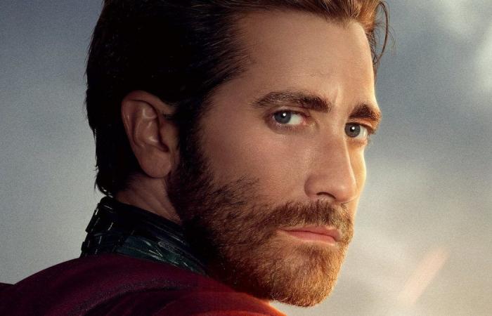 Jake Gyllenhaal يكشف أن Christopher Nolan اتصل به شخصياً ليخبره أنه خسر دور Batman